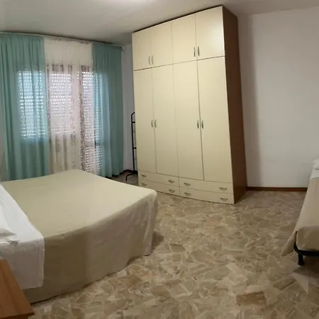 Casa Gialla דירה *